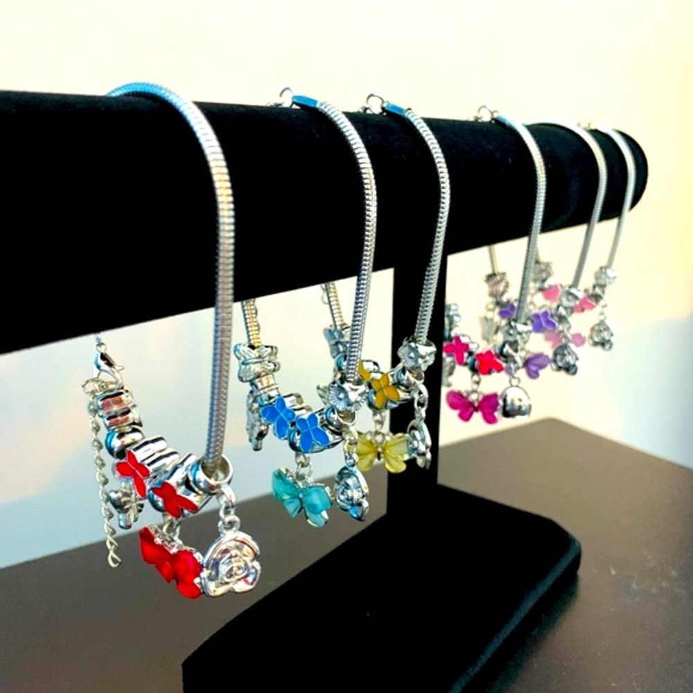 NEW Silver Tone Charm Bracelet